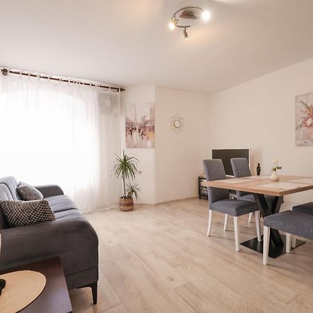 Viva - 2 Bedroom Apt In City Centar 자다르 외부 사진
